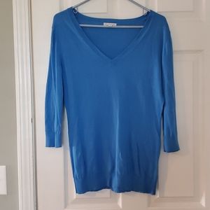 Gap sweater